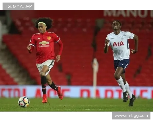 华伦西亚与里尔激战成和比分揭晓精彩对决引发球迷热议